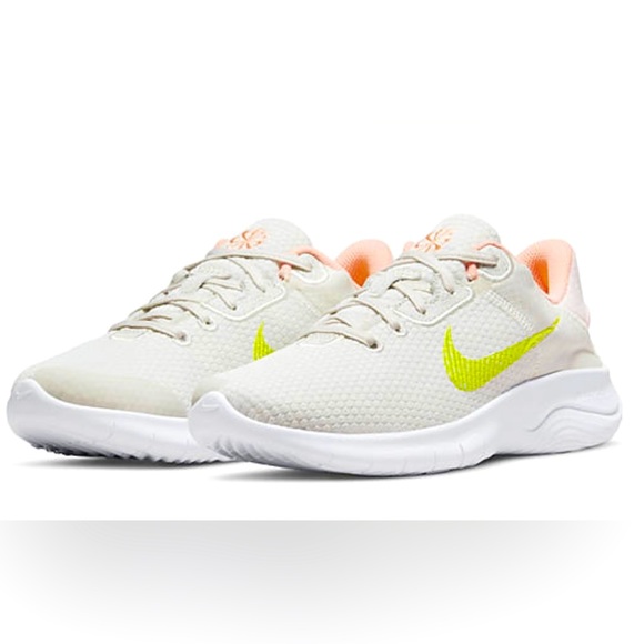 NIB Nike Women’s Flex Experience Run 11 Next Nature Running Shoe Sz 9 - Picture 1 of 6